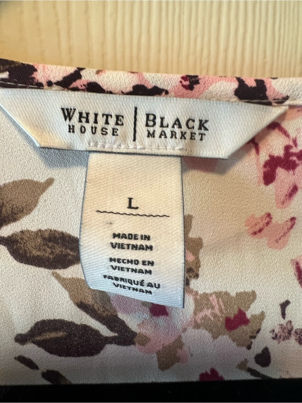 🌸 White House Black Market Floral Surplice Blouse Sz Large Long Sleeve🌸 - Picture 5 of 13